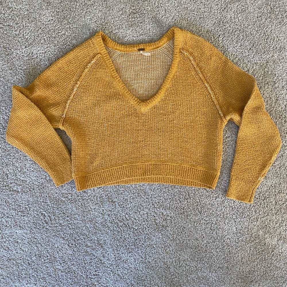 Free People v neck crop sweater